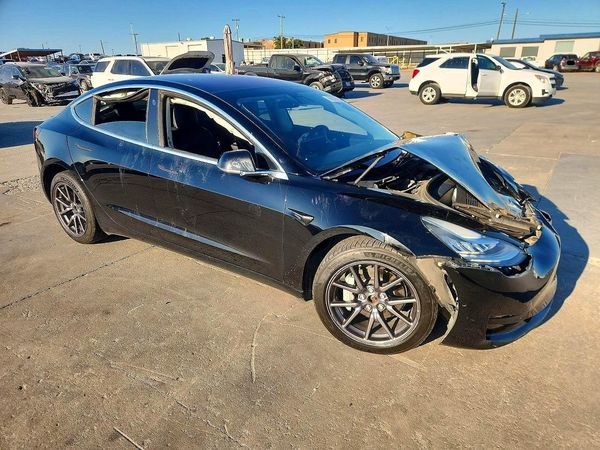 2019 TESLA MODEL 3 — Passenger 3/4