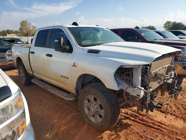 2024 RAM 2500 Big Horn — Passenger 3/4