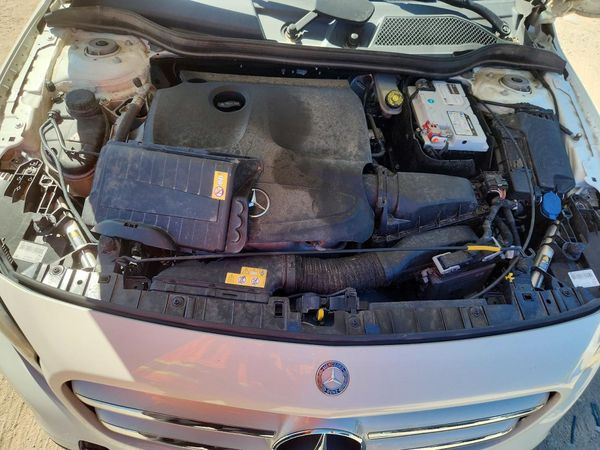 2015 MERCEDES-BENZ GLA-CLASS — Engine bay
