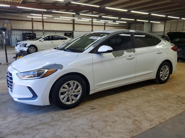 2017 HYUNDAI ELANTRA — DSFA — Front 3/4