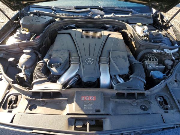 2014 MERCEDES-BENZ CLS CLS550 — Engine bay