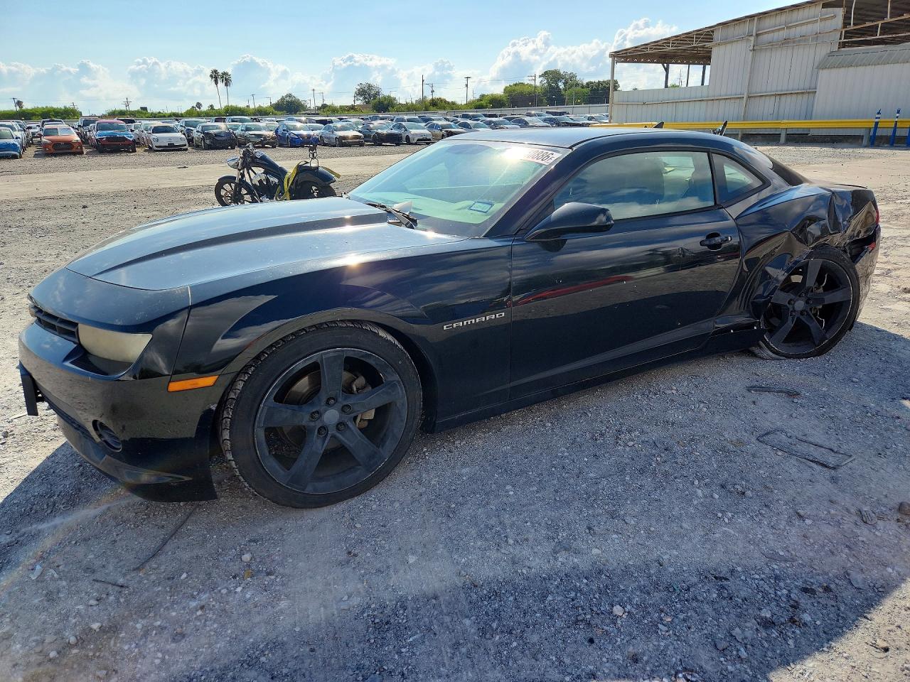 2014 CHEVROLET CAMARO 2LS — Front 3/4