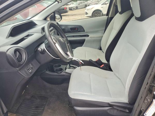 2013 TOYOTA PRIUS — DENT