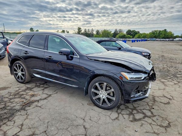 2021 VOLVO XC60 Inscription — Passenger 3/4