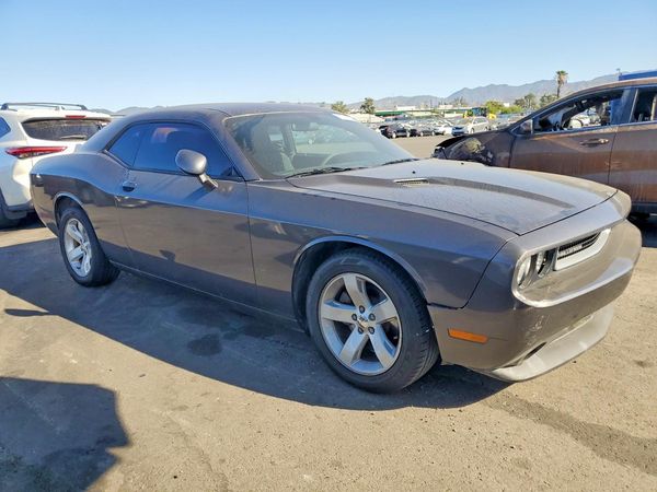 2013 DODGE CHALLENGER Base — Passenger 3/4