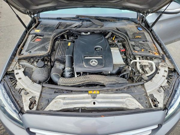 2015 MERCEDES-BENZ C 4-MATIC — Engine bay