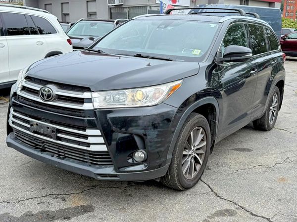 2018 TOYOTA HIGHLANDER SE/XLE