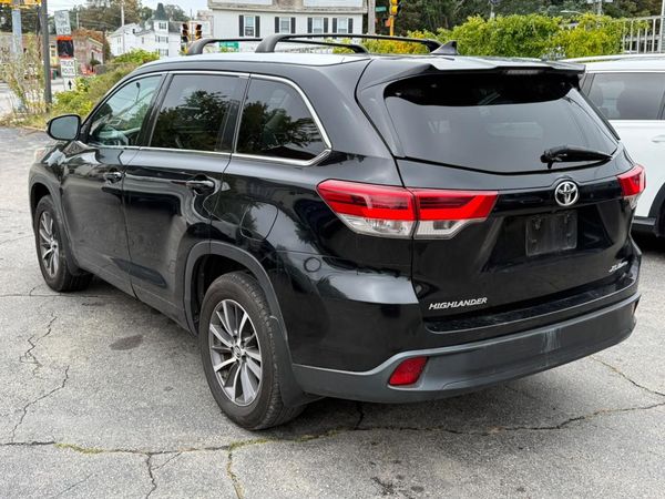 2018 TOYOTA HIGHLANDER SE/XLE