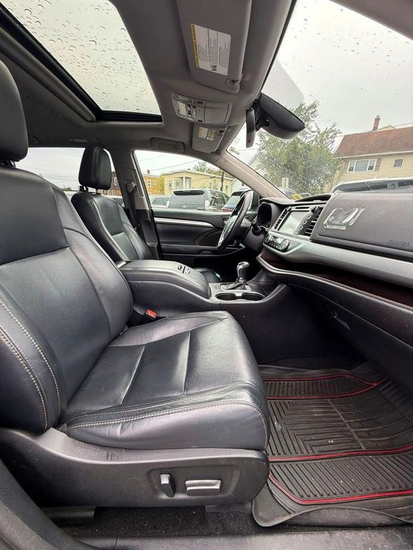2018 TOYOTA HIGHLANDER SE/XLE