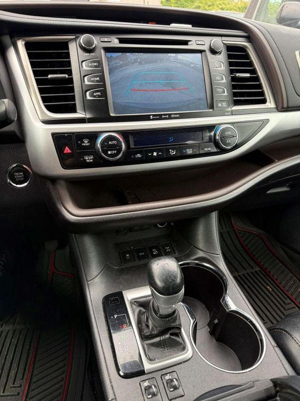 2018 TOYOTA HIGHLANDER SE/XLE