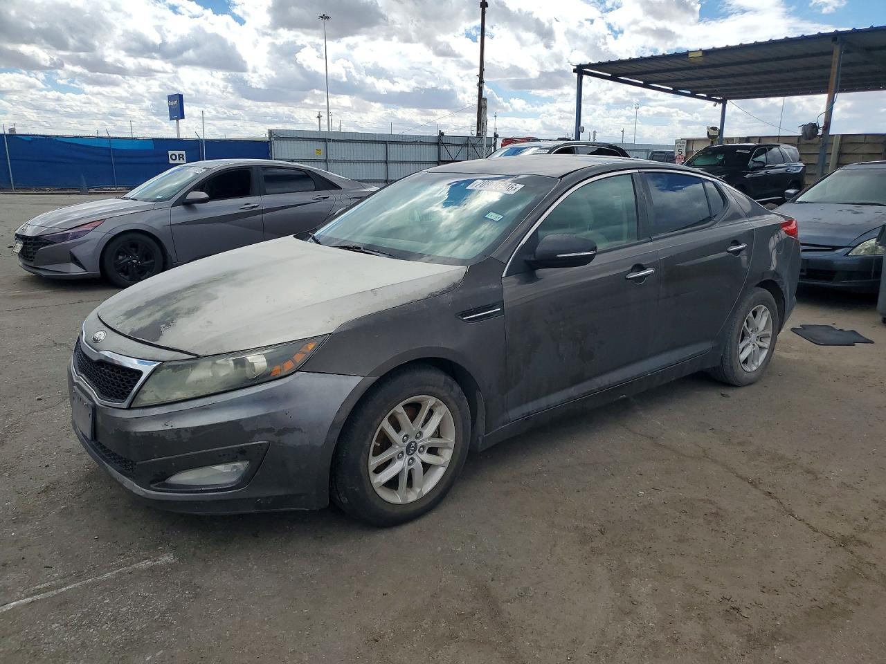 2013 KIA OPTIMA LX — Front 3/4
