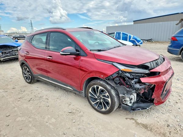 2023 CHEVROLET BOLT Premier — Passenger 3/4