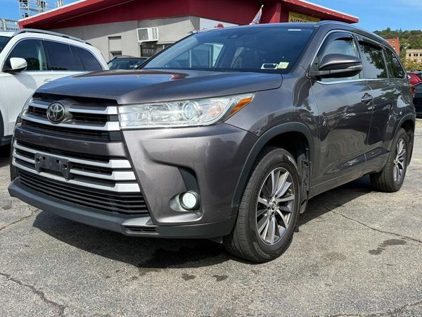 2018 TOYOTA HIGHLANDER