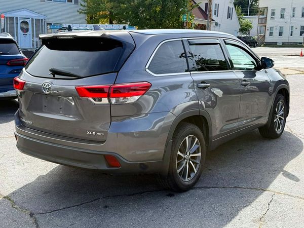 2018 TOYOTA HIGHLANDER SE/XLE