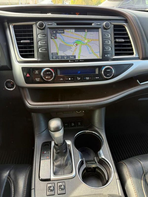 2018 TOYOTA HIGHLANDER SE/XLE