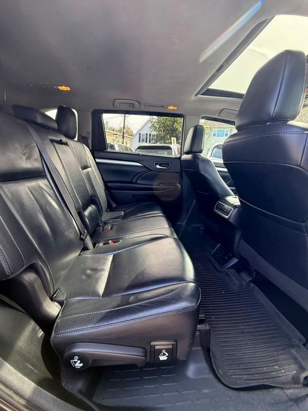 2018 TOYOTA HIGHLANDER SE/XLE
