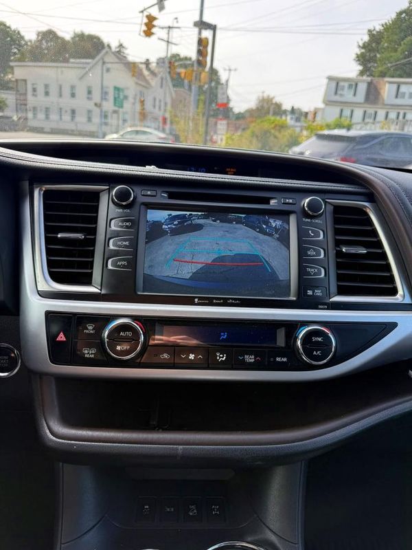 2018 TOYOTA HIGHLANDER SE/XLE