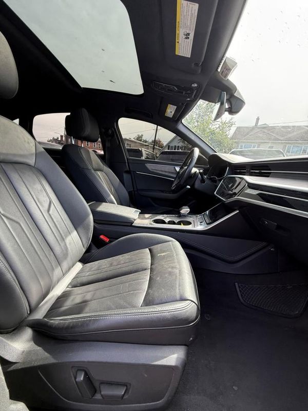 2024 AUDI A6 quattro Premium Plus