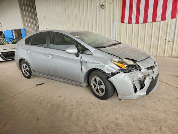 2012 TOYOTA PRIUS — Passenger 3/4