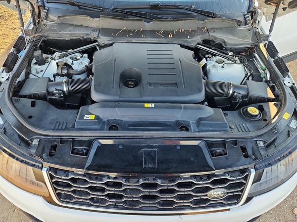 2020 LAND ROVER RANGE ROVER SPORT SE — Engine bay