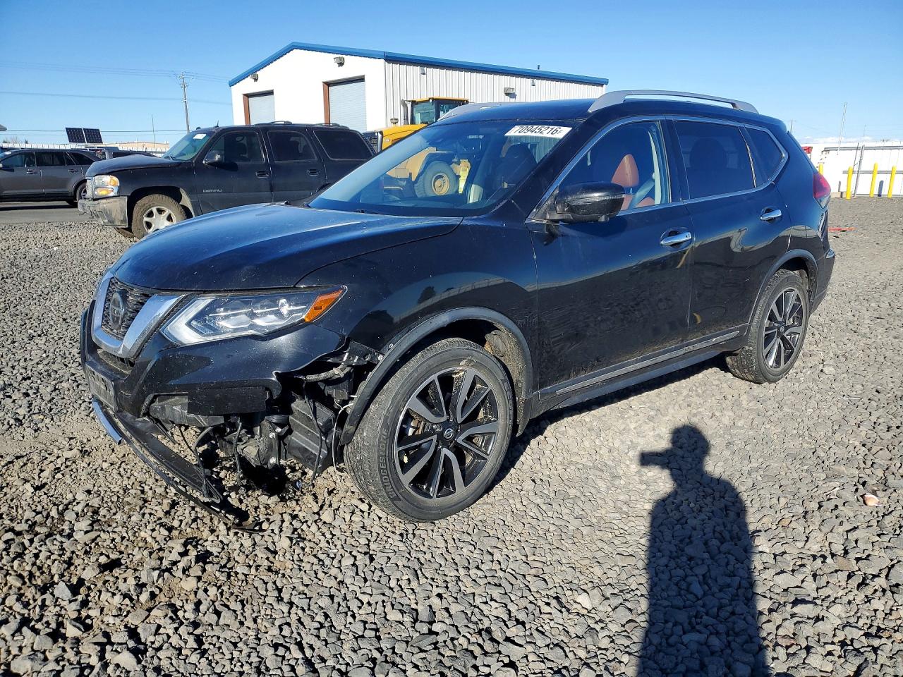 2018 NISSAN ROGUE — Front 3/4