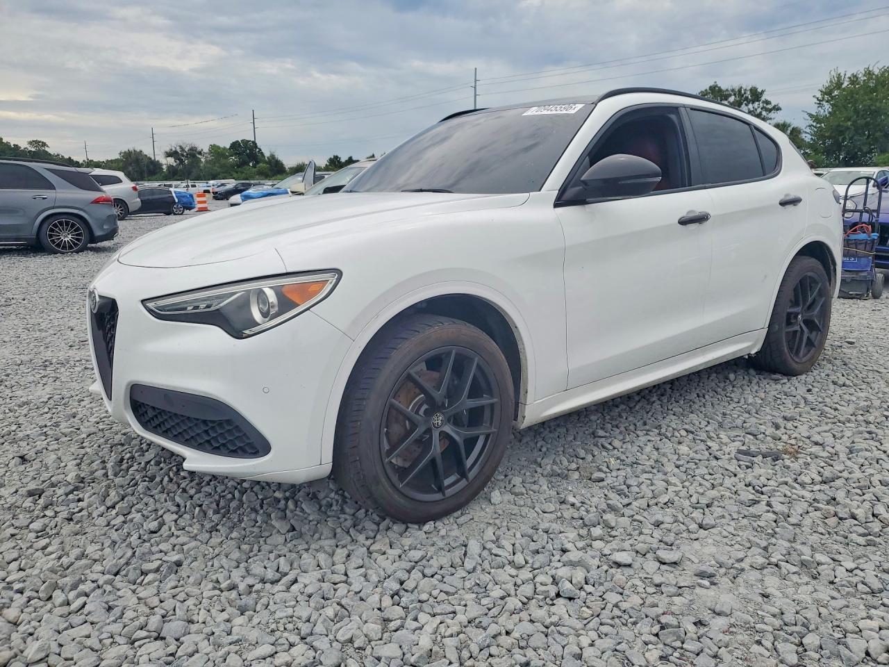 2021 ALFA ROMEO STELVIO TI AWD — Front 3/4