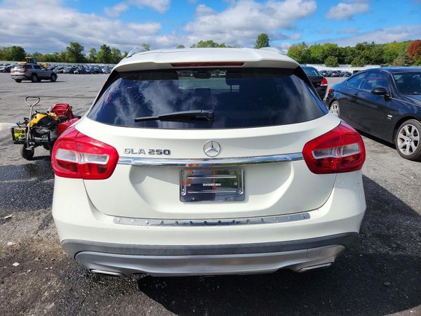 2017 MERCEDES-BENZ GLA GLA250 — DIRR