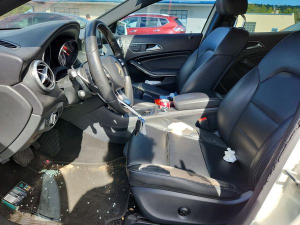 2017 MERCEDES-BENZ GLA GLA250 — DENT
