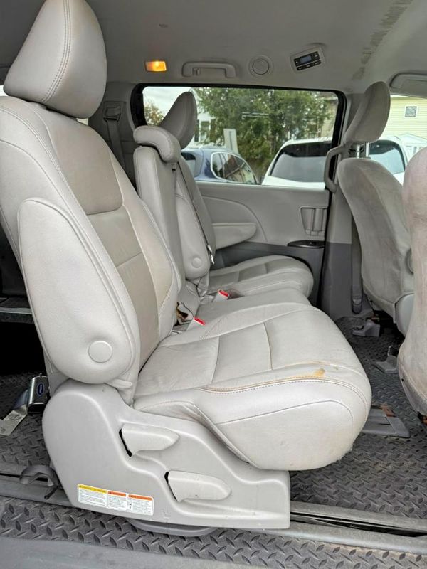 2020 TOYOTA SIENNA D grade