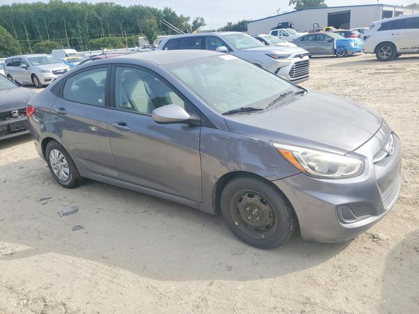 2017 HYUNDAI ACCENT SE Base — Passenger 3/4