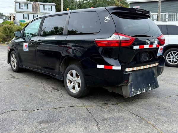 2020 TOYOTA SIENNA D grade