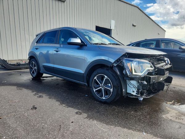 2026 KIA NIRO LX — Passenger 3/4