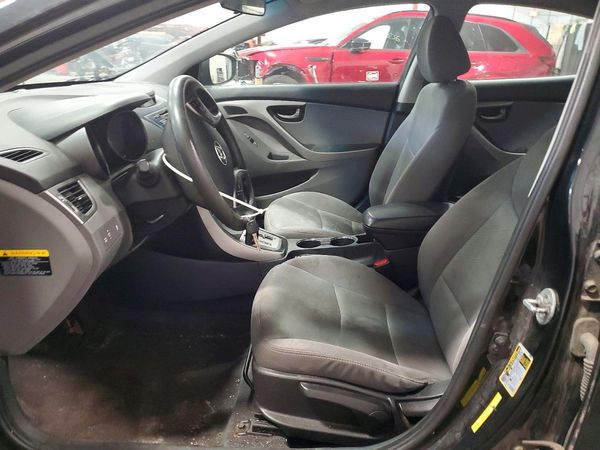 2013 HYUNDAI ELANTRA — DENT