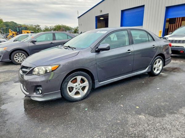 2012 TOYOTA COROLLA — Front 3/4