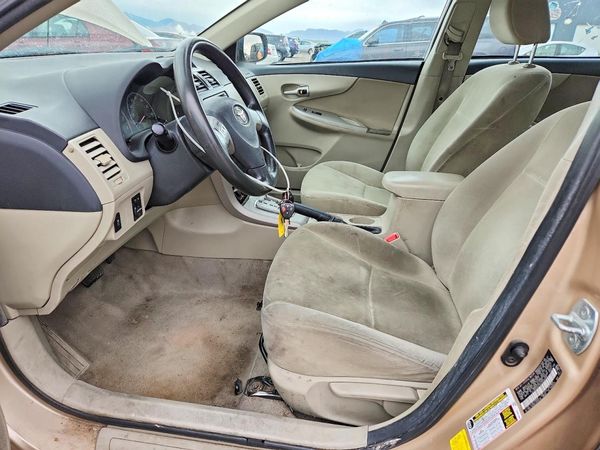 2012 TOYOTA COROLLA — DENT
