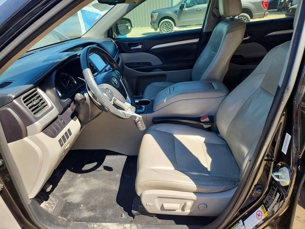 2015 TOYOTA HIGHLANDER Base/Hybrid — DENT