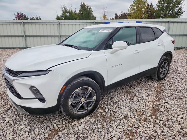 2026 CHEVROLET BLAZER 2LT — Front 3/4