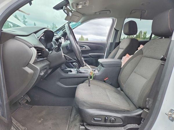 2019 CHEVROLET TRAVERSE LT — DENT