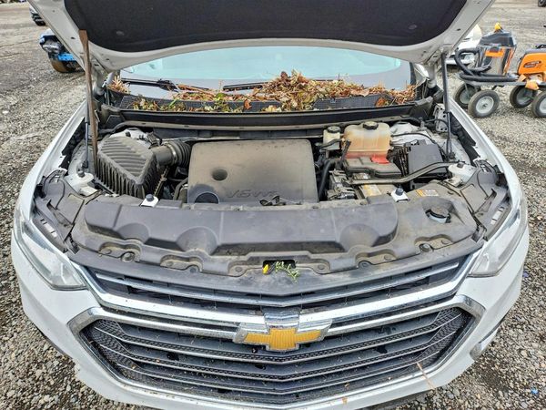 2019 CHEVROLET TRAVERSE LT — Engine bay