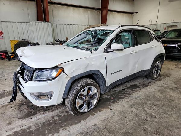 2021 JEEP COMPASS Limited — Front 3/4