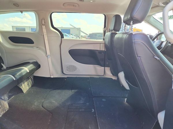 2017 CHRYSLER PACIFICA Touring — PSRS