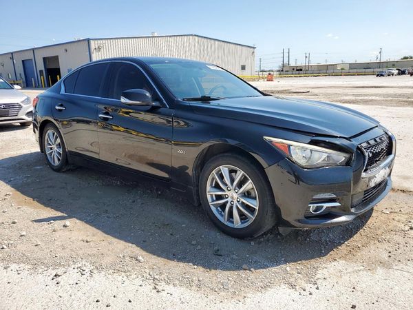 2017 INFINITI Q50
