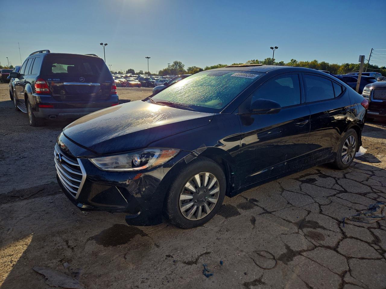 2017 HYUNDAI ELANTRA SE Base — Front 3/4