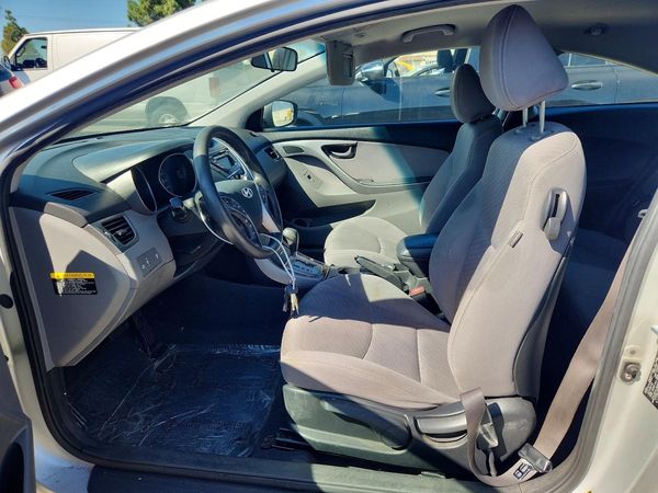 2013 HYUNDAI ELANTRA — DENT