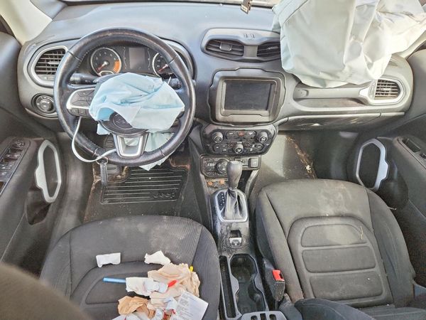 2020 JEEP RENEGADE Latitude, Longitude — CKPT