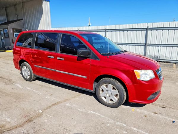 2013 DODGE GRAND CARAVAN SE — Passenger 3/4