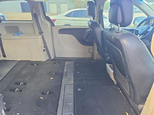 2017 DODGE CARAVAN Crew — PSRS