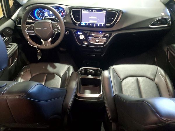 2025 CHRYSLER PACIFICA Select — CKPT