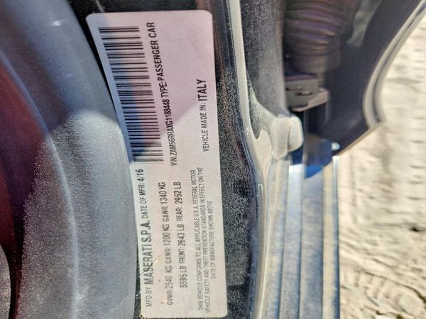 2016 MASERATI QUATTROPORTE Essence — VINS