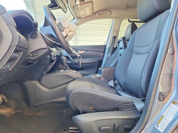 2020 NISSAN ROGUE — DENT